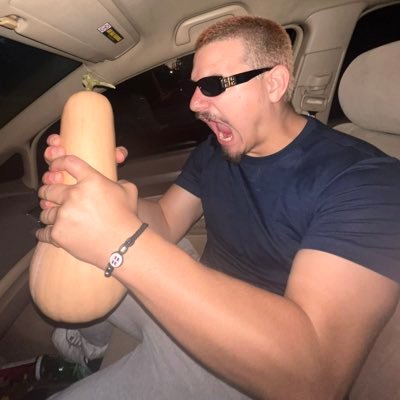 rausputyn's profile picture. eylen lover.        fuck papa Gino’s fr.