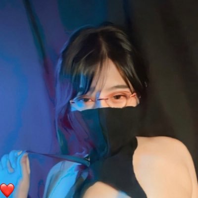 Rosyroti_2301's profile picture. …