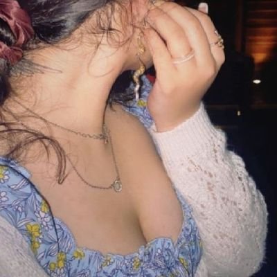 ShwetaG76's profile picture. 