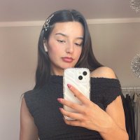 Catarina (@c_rodrigues06) 's Twitter Profile