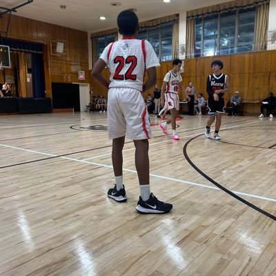 5’5
2027
La Salle Academy 
Loyal to the game