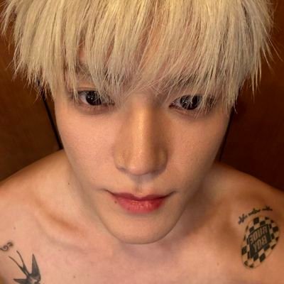 universe full of bupip.
never changing my pfp till taeyong is back