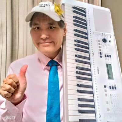 ピアニスト
企画チームエスペランサ　Total　Music　Manager　超ブルーダイヤモンズMie＆よっしー専属ピアニスト。