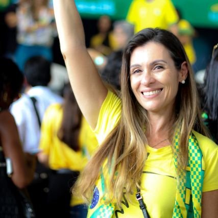 Brazilian woman who loves her country 
casada🌹
Formaçao em teologia bíblica 
Um livro em construção 

Isaías 61:1 ❤️Deus,meu amor maior!