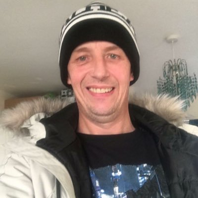 English patriot, Christian, UK Army Veteran, D&B/UK Jungle vinyl only DJ, also Rock and Metal vinyl collector, BPA Cat 10 Skydiver, TM2020 Player.