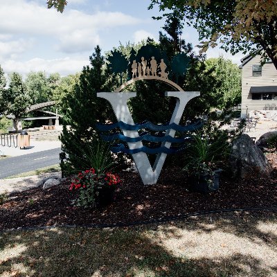 Official account of the City of Victoria. Victoria, MN — the City of Lakes and Parks — is nestled along Lake Minnetonka in the southwest metro area.