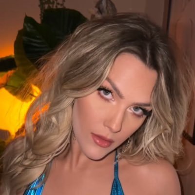 SavvySuxx Profile Picture