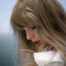 wintagetea's profile picture. swiftie since '08 | midnight rain stan 🌧️