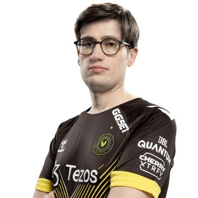 Counter-Strike player since 2001
Former teams : *aAa* / emuLate! / LDLC
4 times France Champion
World Champion in 2007
CSGO Assistant coach @TeamVitality
