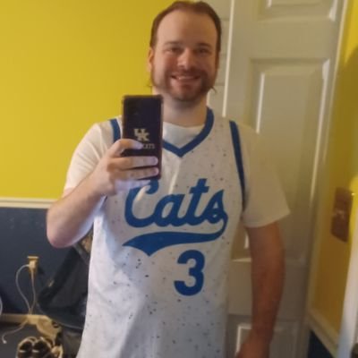 Hey I'm Clay, I'm 31. I like hanging out with friends and family. I am a huge UK fan! GO CATS!