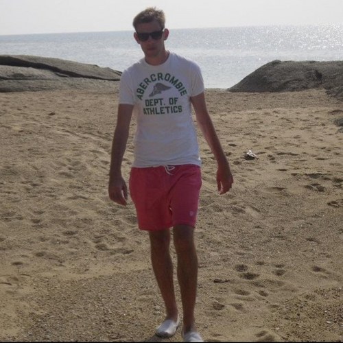 Mr_Crouchy's profile picture. 