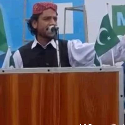 وہ دلکش وفا سمجھتی کیا وہ عشق کی تحریم نہیں سمجھی
میں محبت کی ت تلک پہنچا وہ محبت کی م نہیں سمجھی