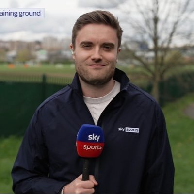 Reporter @SkySportsNews. @BBCNews. Presenter @ManUtd for #MUTV. Correspondent @TRTWorld. Journalist 📺🎙️✍🏻