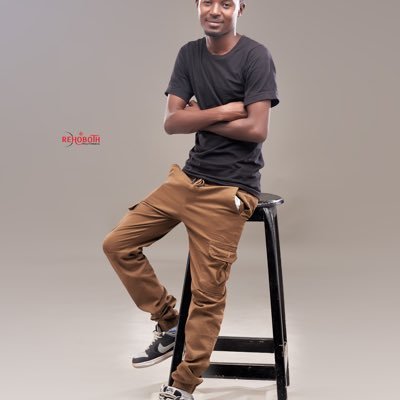 Venier265's profile picture. 🤷