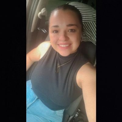 Respira,  ama y sé feliz 🌸🍃💫                                                            Futura Economista 💜📚📊📈