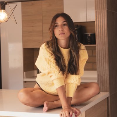 Me gusta jugar a unir y crear🐆 soy PR en Almenara | 🌞 hago los eventos y festivales de Utopía | y trabajo para el 23 hotel.