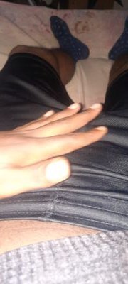 Hotlewi's profile picture. I love my life
Fun en adventurous 
halla if u naughty😍😍