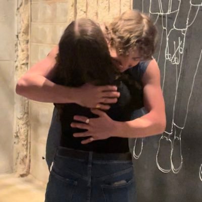 ellieshizas27's profile picture. 🇬🇷☦️🏀🥎 cshs ‘26 softball