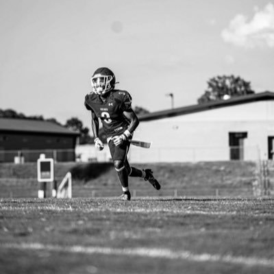 QB/WR/DB/SS C/O 2026, 5’10 163lb gpa:3.78/ North Meck hs/contact information: phone:980-326-9412 email:chasewelborn08@yahoo.com