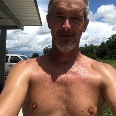 Native Floridian, Father of two sons Loves Racing,Fishing,Hunting and Happy Positive person so if you are fake BYE BYE