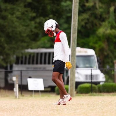 Class: 2025 | HS: West Craven HS (NC) | POS: WR|DB| Ht 6’1:| Wt:170lbs | 40:4.5| 3.025 gpa |rjlancaster04@gmail.com HC-Micheal Twitchell 252-670-7121