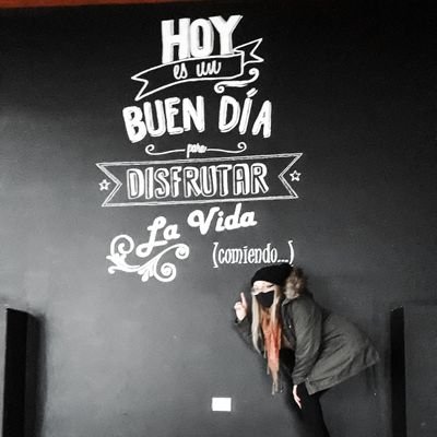 danitriador's profile picture. Una vez hice 1200km para conocer a Román y me terminó firmando la camiseta Jesús Mendez