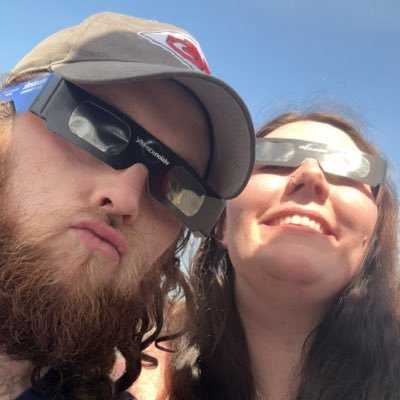 weird_biscuitt's profile picture. I'm weird... That is all...