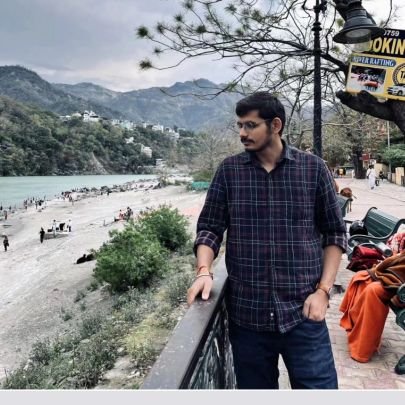 ashutoshojha_18's profile picture. Prayagraj | Programmer 
Carpediem!