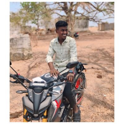 MallikarjunGk87's profile picture. 📕 Education Is The Most Powerful Weapon In World 📚🖊️