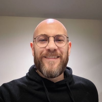 and_df's profile picture. I’m always one something away of being super weird. Hago pan.