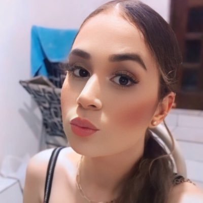 Nessa bio eu colocaria informações pessoais, que poderiam mim favorecer um futuro sequestro!!