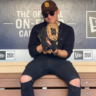 Captain_Murika's profile picture. Trophy husband. #ForTheFaithful #ForeverNE #LFGSD