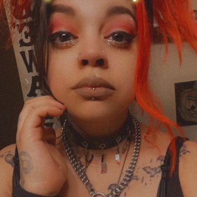 LalalannaJade's profile picture. ✨I Don’t Like You ✨

Lead Singer For IDontHaveABandDumbass