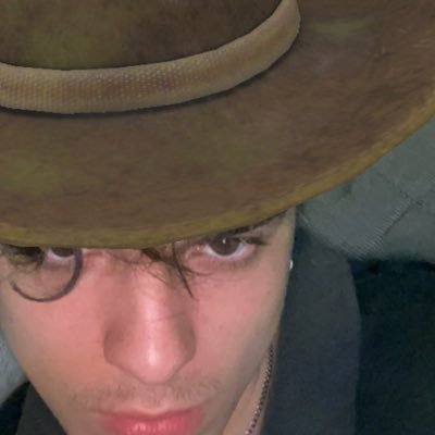 pedrazzzz's profile picture. hincha de boca y de los beatles hasta los huevos