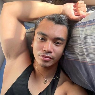 Dolce far niente ✨ || in a committed monogamous relationship 🥰👨❤️💋👨