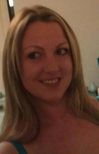 MUAMirrorMirror's profile picture. Makeup Artist Specialising in Bridal & Special Occasion Makeup, Fashion & Editorial.  Semi Permanent Individual Eyelash Extensions & Ultimate Brows