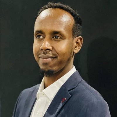 مدوّن صومالي؛ يؤمن بأن القلم هو الوحيد الذي ينقذ البشر
Accountant | Reader | Researcher