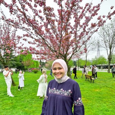 inalistiani's profile picture. 