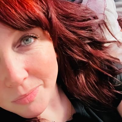 kelmccaul's profile picture. 🚲, 🎸, 🎨, 🐦‍⬛, 📸, 🐰, 🐶, 🌳,🌸, 🩵