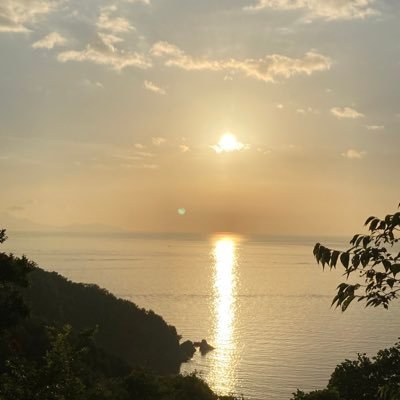 令和5年3月居宅独立。仕事の事ぼやいたりが多いです。ケアマネです。昨年12月パートさんが入り助かってます。介護保険破綻、キャリアを活かした国に頼らない仕事。無言フォロー失礼します。#ケアマネ #認知症親 #黒字経営