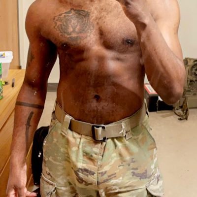 Army Dick@. check Bio . 🇺🇸 cashapp :$BanjoCoco