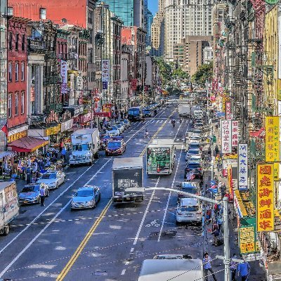 🇺🇸 🇩🇴 East Broadway a two-way street in #Chinatown, Two Bridges & Lower East Side neighborhoods of NYC. We are offering eastbroadway.eth subdomains DM us!