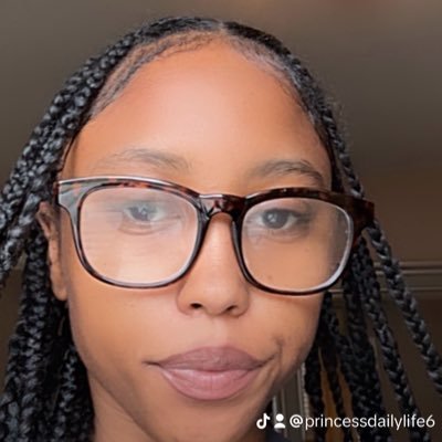 #GSU Alumni 💙 I’m glowing beautiful, I’m talented, determined, consistent driven! a boss with a real heart of gold. 🍯 I’m 29 & I’m Redeemed By Yahusha 💜