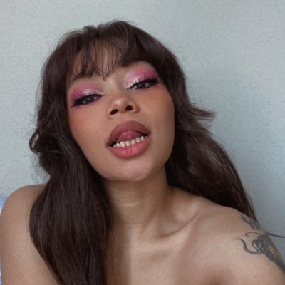 sugubino's profile picture. just a girl who loves geto and gojo. ♡