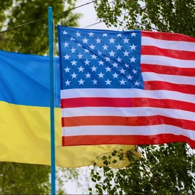 Retired Career in Law. I fully support Ukraine 🇺🇦 1000% and Belief in our 🇺🇸 Constitution. Raised by Grandparents. Former Republican now True Blue!!!💙