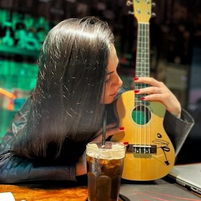 Vane_Gon's profile picture. events/art/media
IG @vane_gon