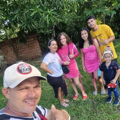 pai da Rafaela  keven Viviane Bruno Sarah e Gael. família projeto de Deus. seja forte e nunca desista. Deus minha luz. Jesus meu único caminho Espírito Santo