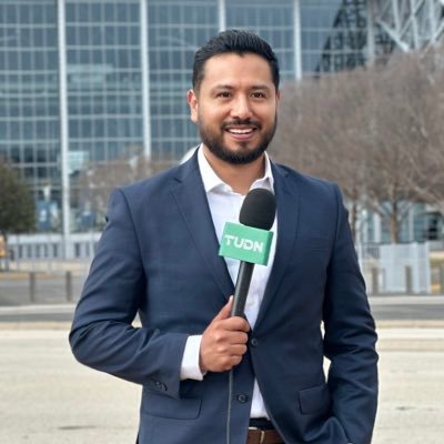 Periodista Deportivo de @Univision | Comentarista de cancha | Informo en @TUDNUSA y @TUDNMEX