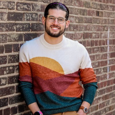 Attorney. Urban Planner. Changemaker. Housing Evangelist. | JD 📚 + Master Urb. Plan. 🗺️ @UofIllinois 📙📘 | Poli Sci 🗳️ y Español 🇨🇱🇦🇷🇪🇨 @NotreDame ☘️