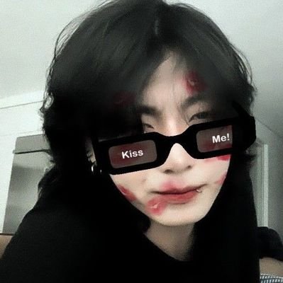 JMKOOKY9's profile picture. люблю свою девочку, бантанов и чонгу боттома